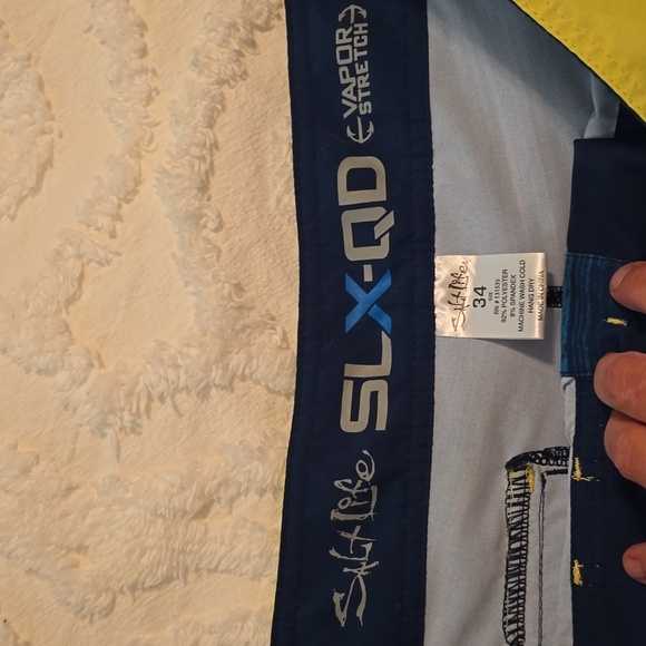 Salt Life Men's Blue and Yellow Board Shorts with Bold Contrast Size 34 - Picture 4 of 8